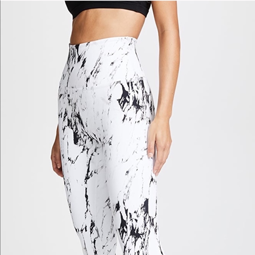Gorgeous marble leggings
